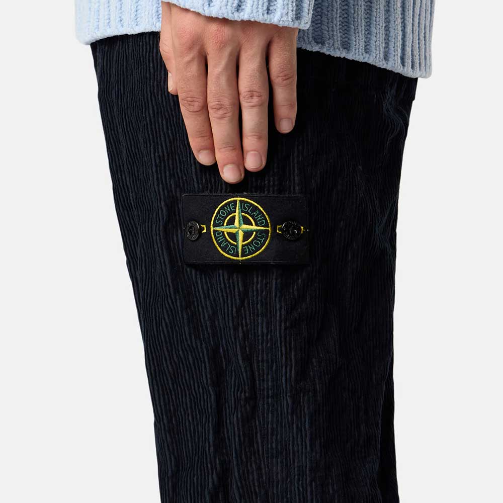 Pantalones 3100026 Wrinkled Corduroy 500 TC Azul Marino Stone Island