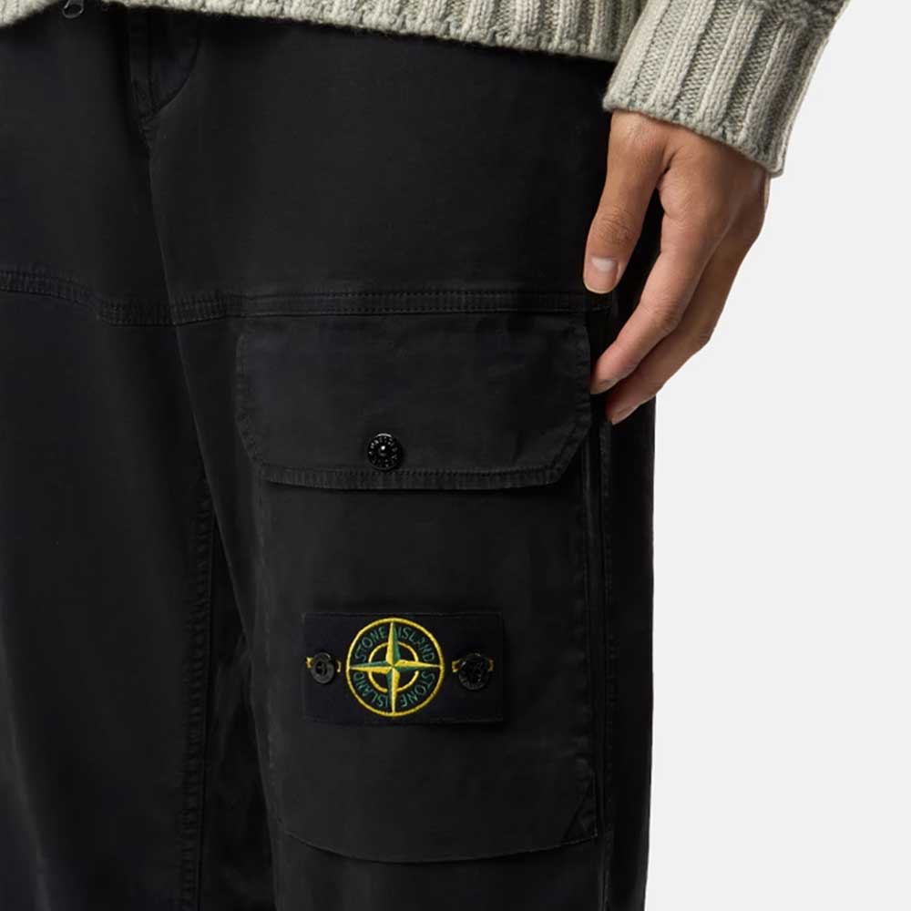 Pantalones algodón orgánico elástico sarga rota efecto Old negro Stone Island