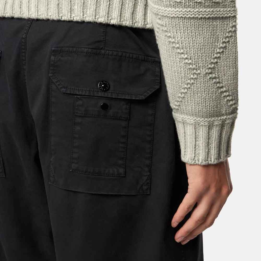 Pantalones algodón orgánico elástico sarga rota efecto Old negro Stone Island