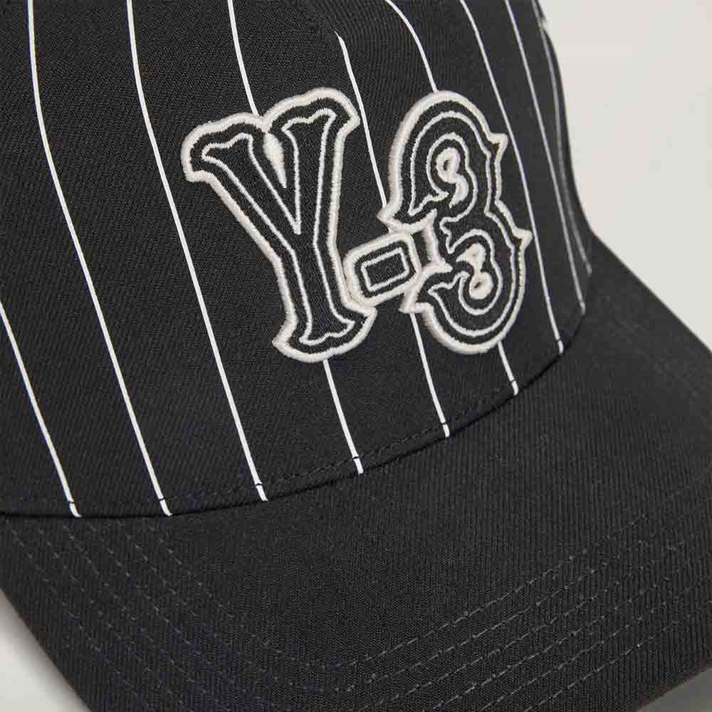 Gorra negra Pinstripe KR8938 Y-3