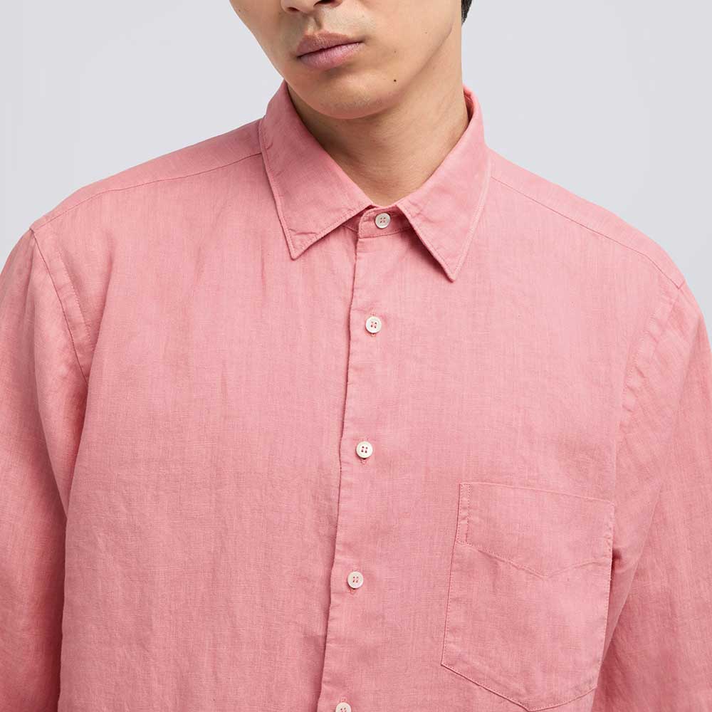 Aspesi camisa ligera de lino con bolsillo rosa antiguo