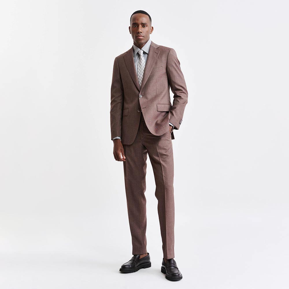 Tendencias en trajes de novio 2026: estilos, colores y tejidos