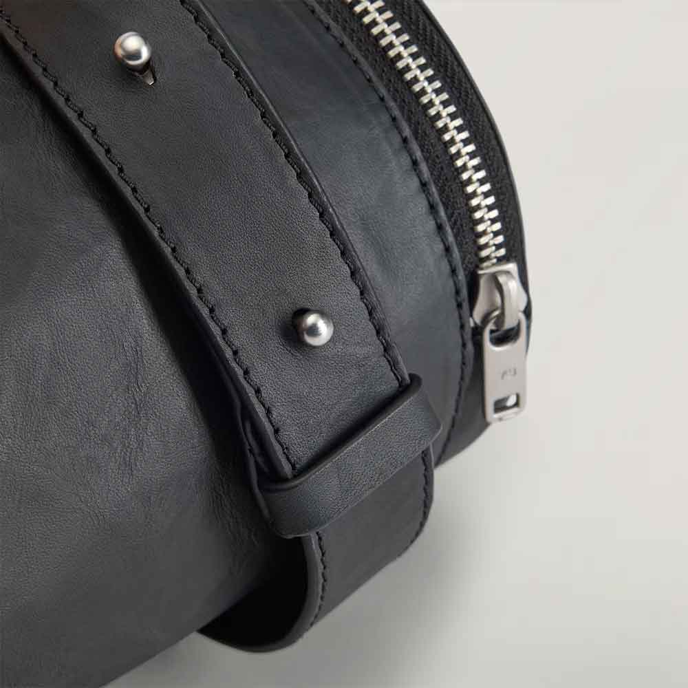 Bolsa Y-3 Leather Barrel Bag KD0169